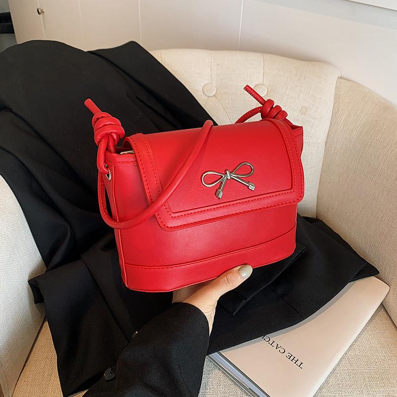 Stylish Urban Chic Single Shoulder Crossbody Bag For Women Featuring Fashionable Bow Design