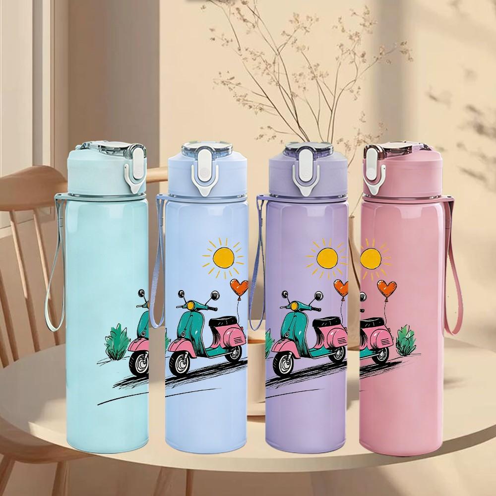1PC Retro Scooter Rider Pattern 750ml Color Plastic Sports Water Bottle Leakproof Flip Straw Lid Suitable for Sports Office Home Use