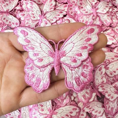5 st färgglada fjärils tygapplikationer broderade märken 8x5,8 cm påstrykbara klistermärken för DIY-sömnad Hanfu-klänning kläderlapp