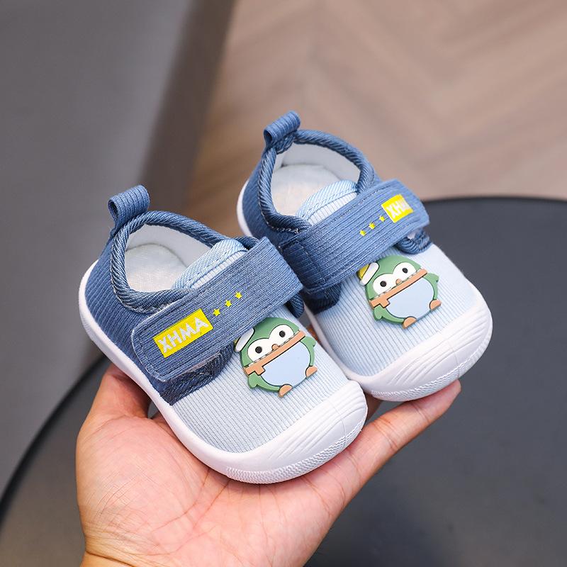 Baby Lightweight Toddler Shoes Comfortable and Breathable Cloth Shoes Children's Soft-soled Shoes