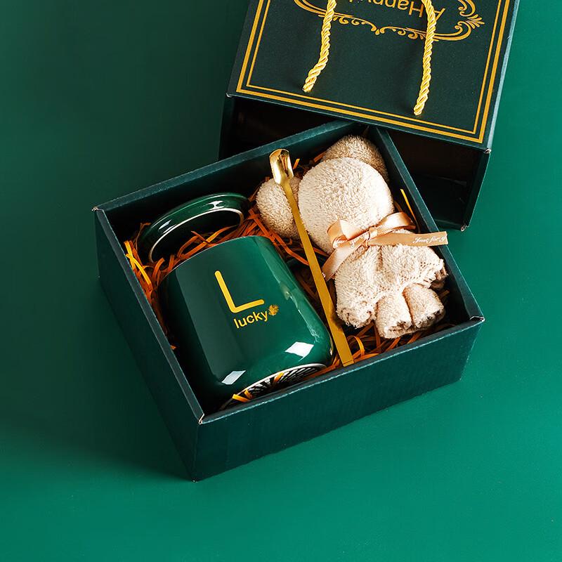 Minimalist Ceramic Mug & Towel Bear Gift Set