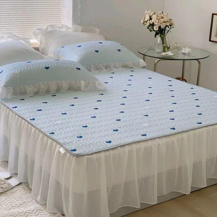 Bed Skirt Pillowcase Three-piece Latex Mat Non-slip Bedroom Simple Bedding