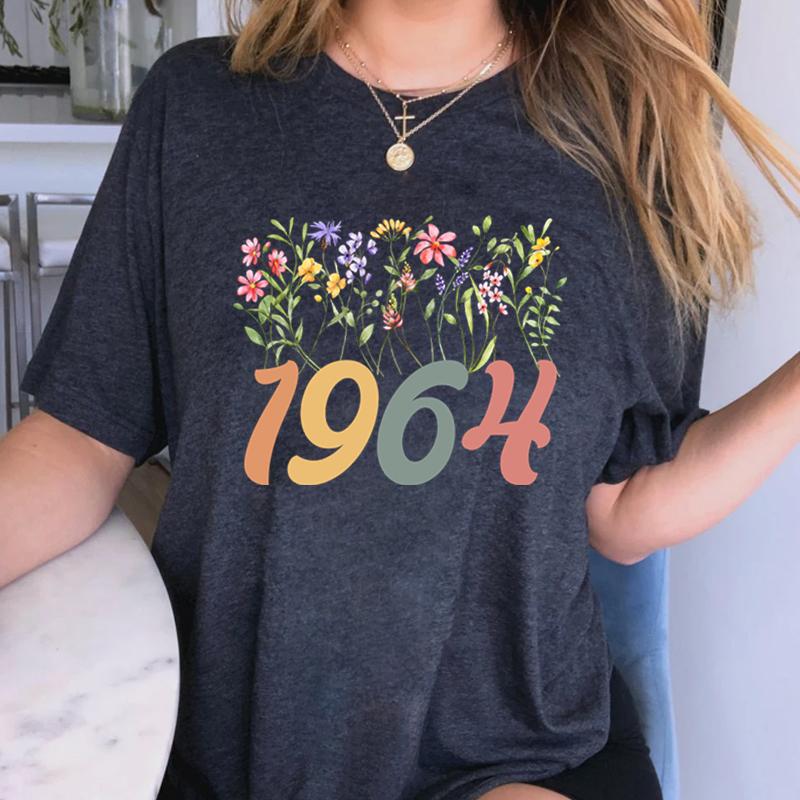 T-shirts Créatifs pour Femmes Vintage 1964 Mode Harajuku Fleurs Sauvages Années Anniversaire Hauts Manches Courtes Col Rond T-shirt
