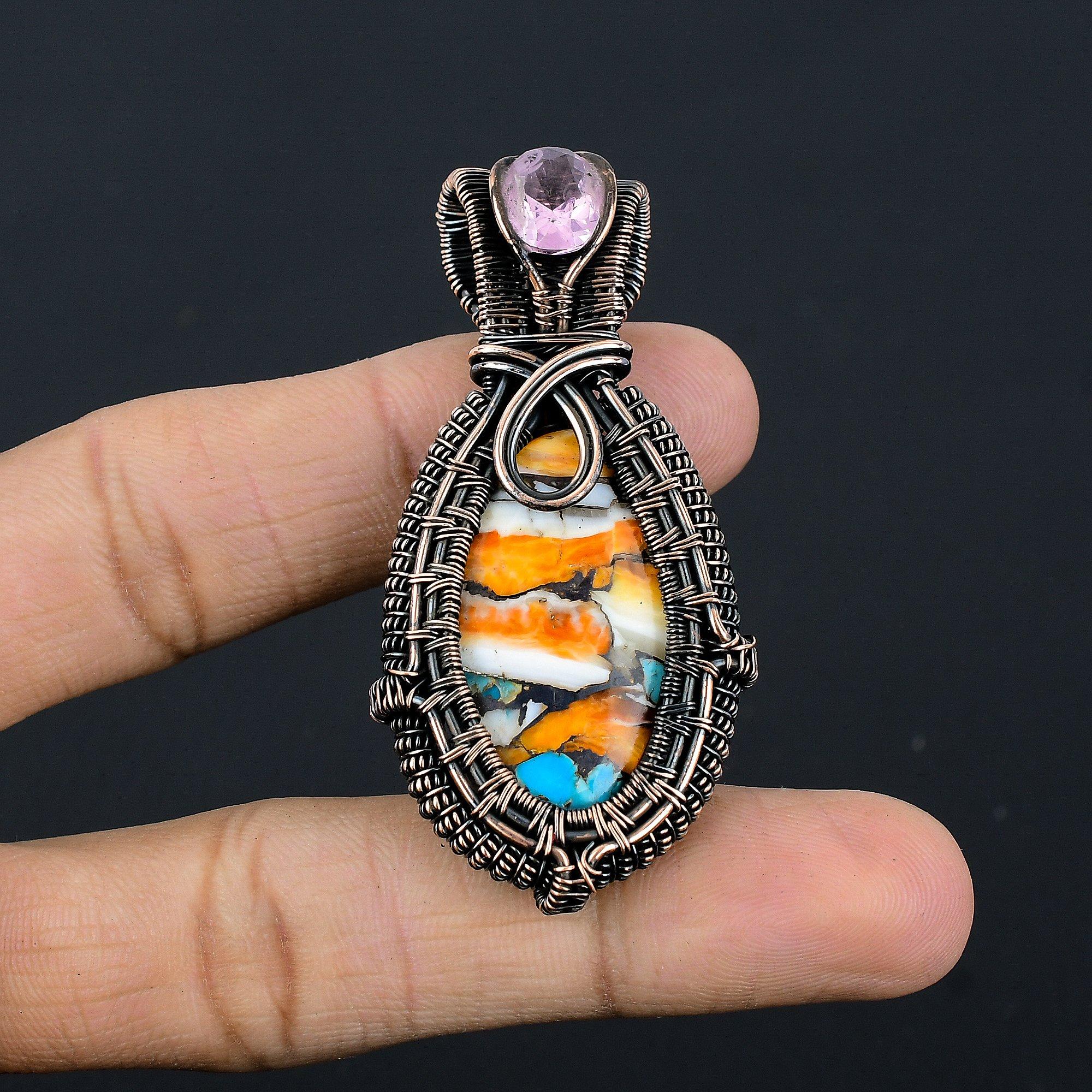 

Подвеска из Спини Ойстер, ручная работа, с драгоценным камнем, обмотанная медной проволокой 999 пробы, дизайнерское украшение, для подарка на годовщину 2.55 Inches