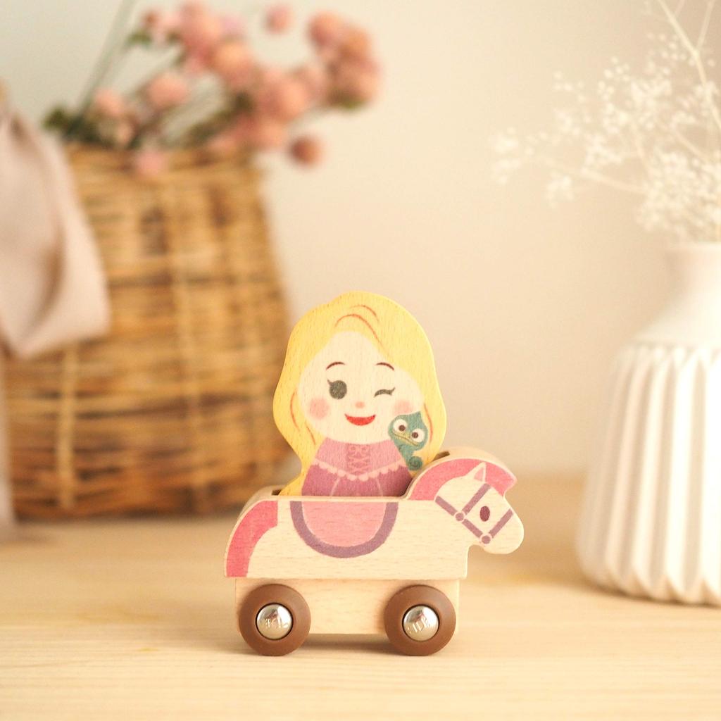 Disney KIDEA VEHICLE Rapunzel Disney Kidia Tsumiki Wooden Toy Educational Toy Children Boys Girls Present Princess Car Toy Rail TYKD00507