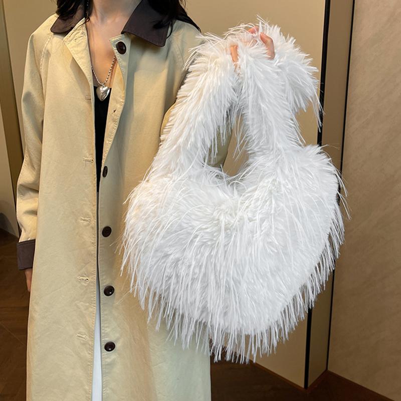 Women Fluffy Shoulder Bag Commuting Shopping Outdoor Travel Crossbody Bags Fashion Portable Female Heart Tote