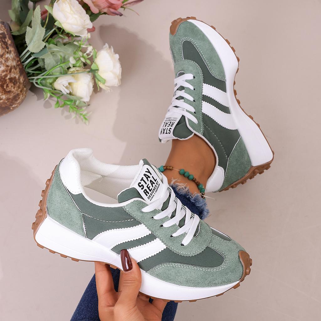 Women Sport Shoes Thick Bottom Casual Fashionable Sneakers Lightweight Soft Bottom Women Sneakers Summer Running Shoes Women