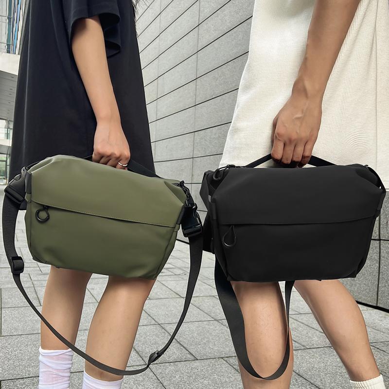 Men's Shoulder Bag, Adjustable Shoulder Strap, Zipper Closure, Vintage Crossbody Bag, Mailman Bag