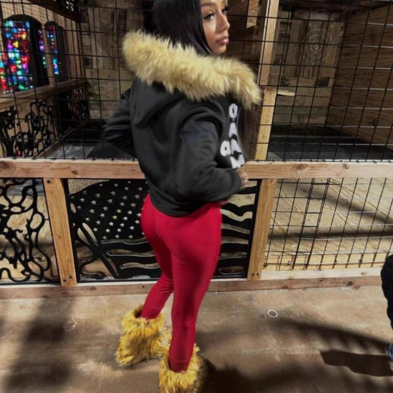 Sweat à capuche oversize court pour femme avec bordure marron pelucheuse Streetwear Pull