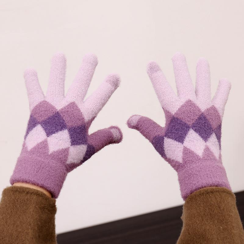 Couple winter warm gloves rhombus plaid contrasting color boys and girls fashion knitted gloves
