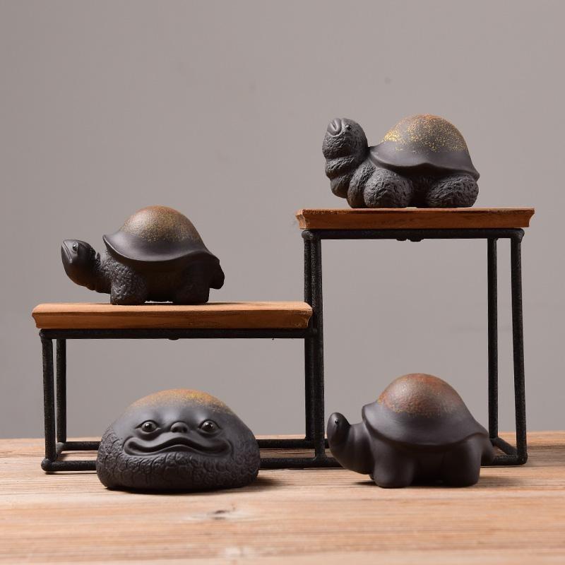 Handmade Mini Purple Clay Turtle Tea Pet Nurturable Animal Figurine for Gongfu Tea Ceremony Home Desk Decor Gift