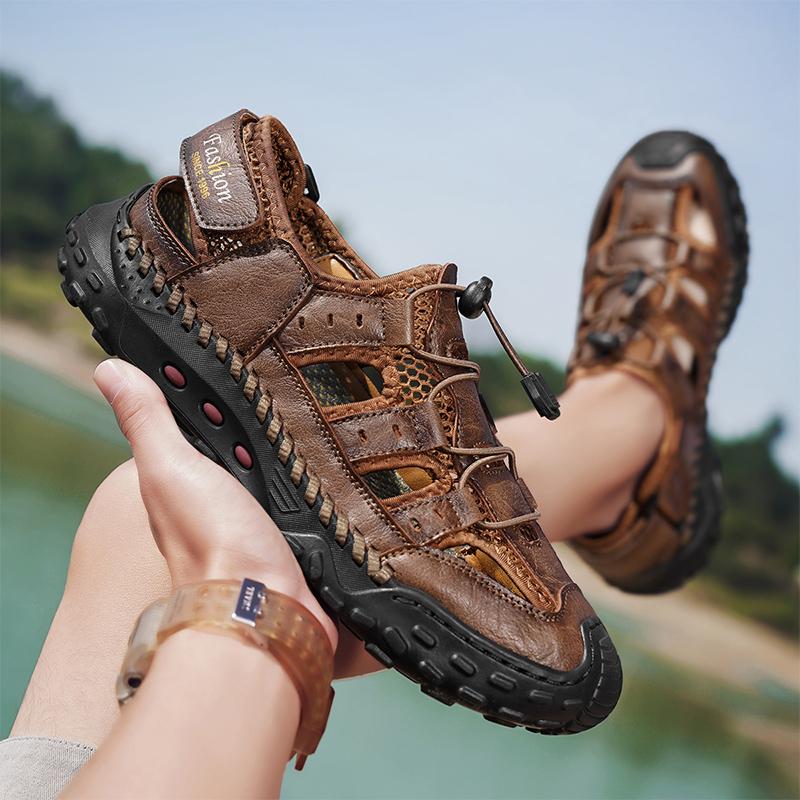 Fashion Summer Men Versatile Sandals Genuine Leather Mens Casual Shoes Outdoor Man Besch Shoes Hollow Out Roman Flats Wading Aqua Shoes