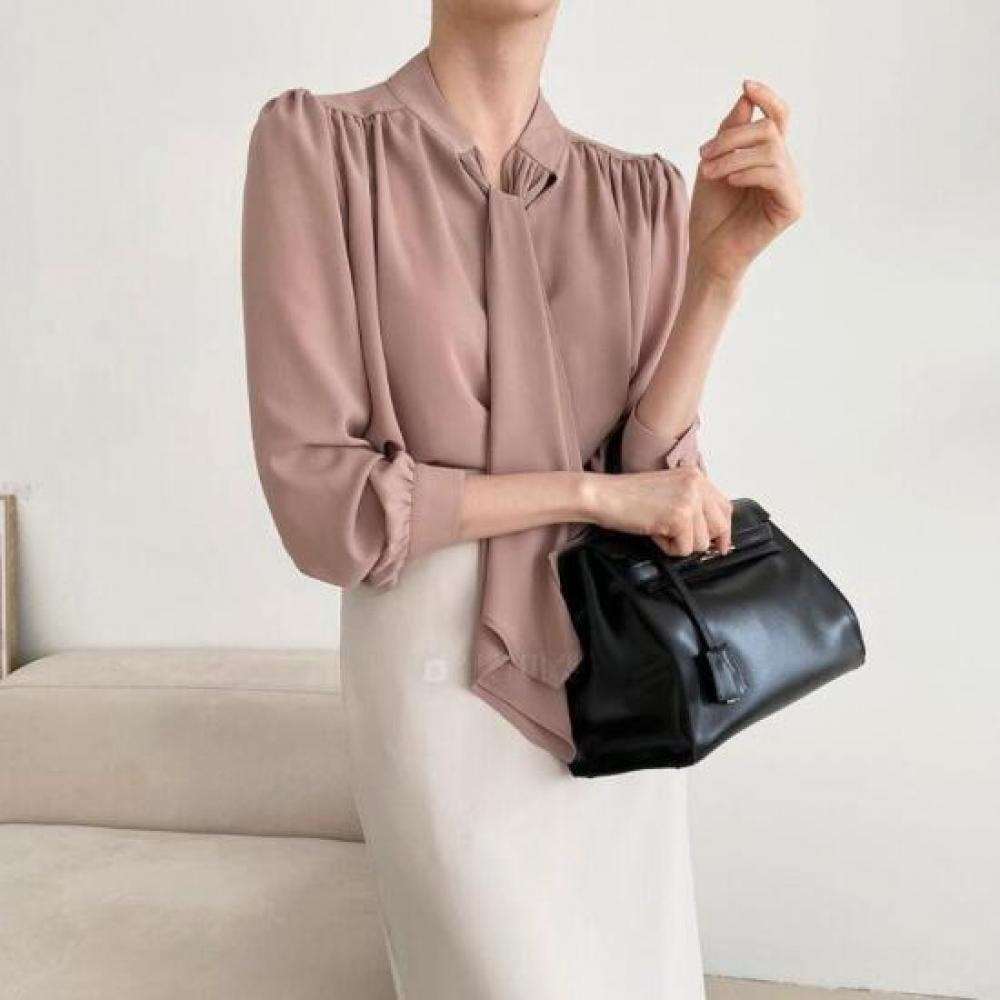 New Arrivals Open Run Women Pleated Detail Long Sleeve Blouse