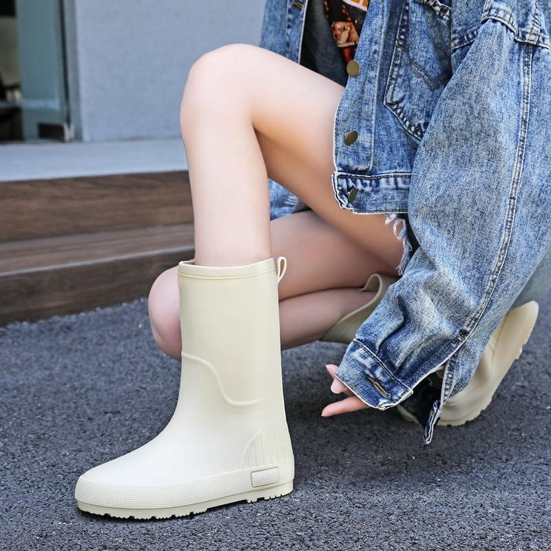 Morandi Color Women's Medium Rain Boots Fashion Classic Women's Outdoor Wading Rain Shoes Thickened Non-slip Water Shoes Rubber Shoes