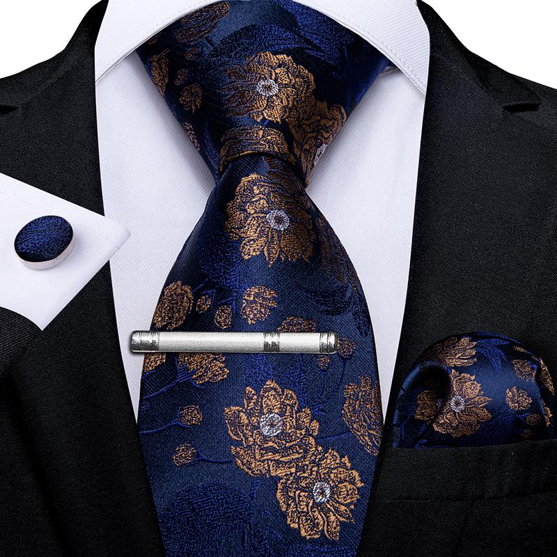 

Мужской набор для костюма- галстук с зажимом, запонки, платок N-7371