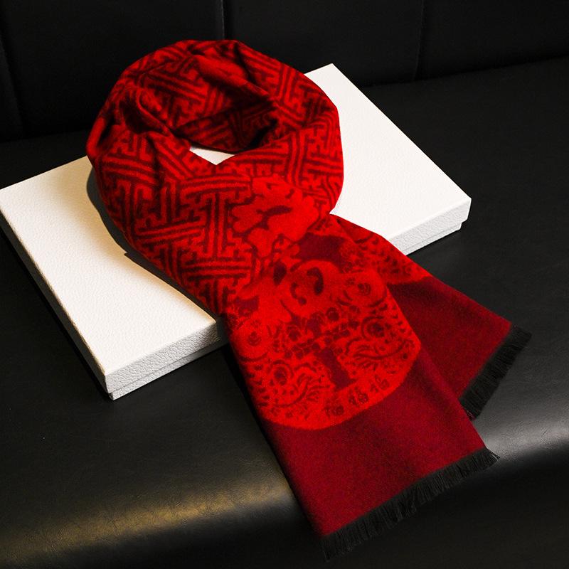 Scarf for men and women, warm in autumn and winter, red scarf.