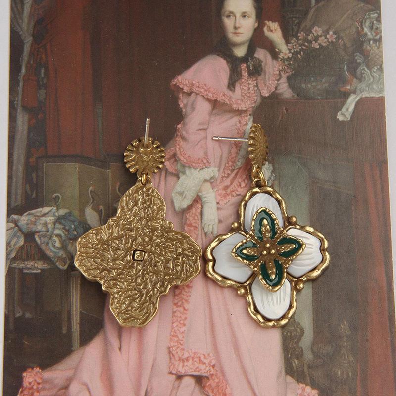 

Средневековые винтажные серьги-пусеты в виде четырехлистного цветка, ретро-барочные серьги, серьги класса люкс