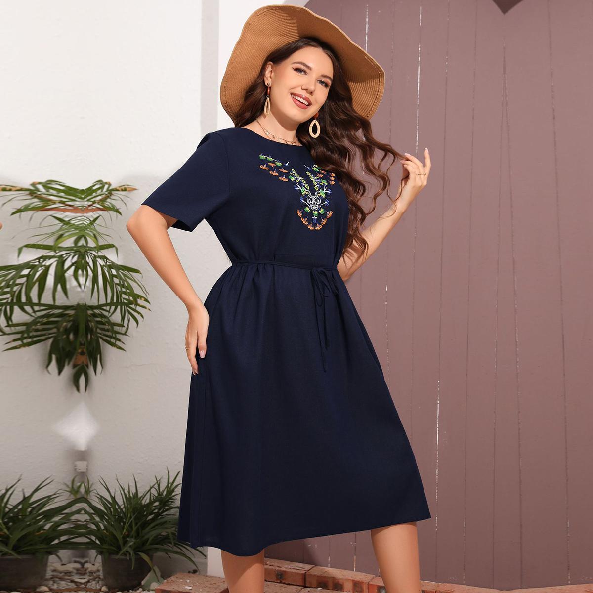 

Женское летнее платье с круглым вырезом и коротким рукавом с вышитым поясом больших размеров, свободное простое платье синего цвета XL-5XL XXL синий