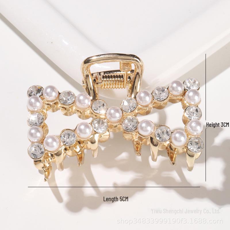 Korean Pearl Top Hairpin: Stylish Alloy Electroplated Clip for Women