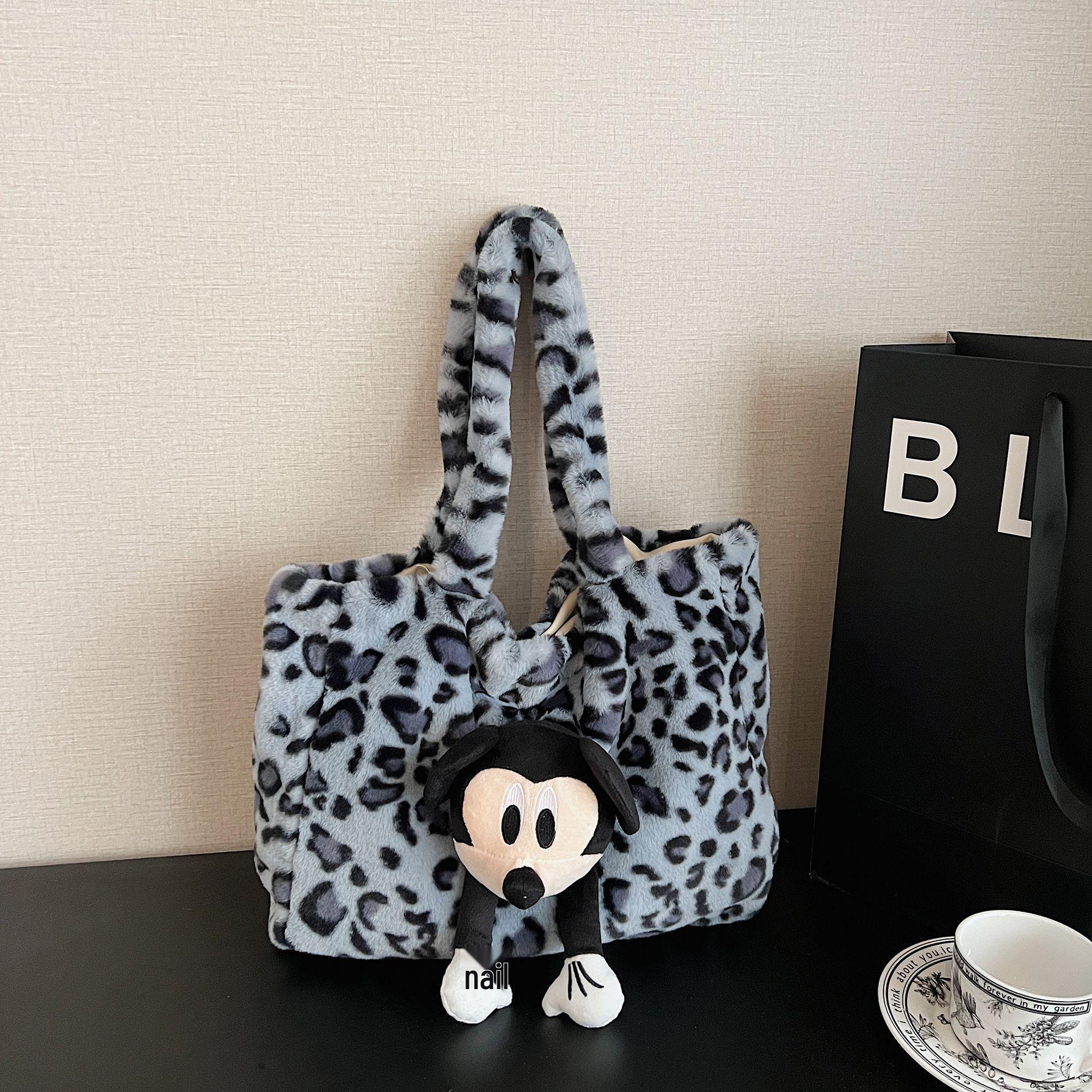 

Новая термосумка-тоут на плечо с ретро Микки 2025 для женщин 42*9*26 cm синий