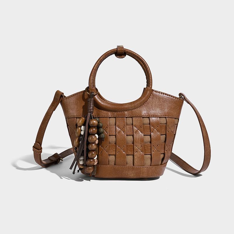 Vintage Woven Niche Design Bucket Bag 2025 Autumn New Style Basket Bag Elegant Versatile Handbag Shoulder Bag