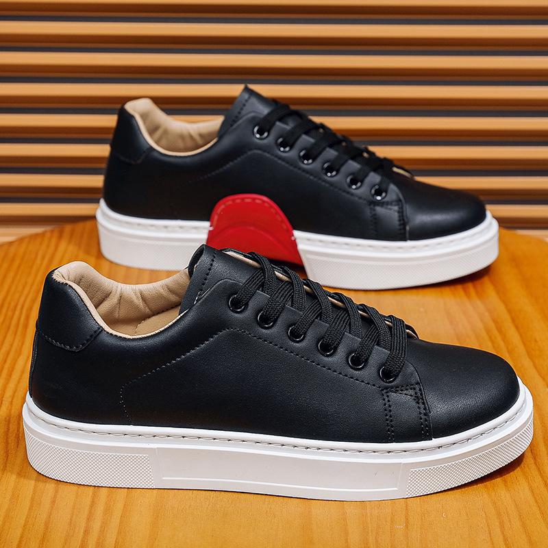 

2025 autumn new men s shoes personalized white shoes men s fashion trend Korean version flat-bottomed versatile casual board shoes 44