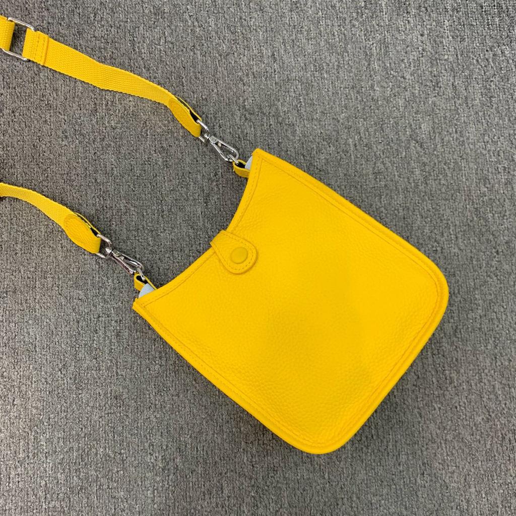 Nuova Borsa a Spalla Larga in Morbida Pelle Bovina di Tendenza e Versatile Borsa a Tracolla con Lettere Vuote in Pelle Borsa Casual