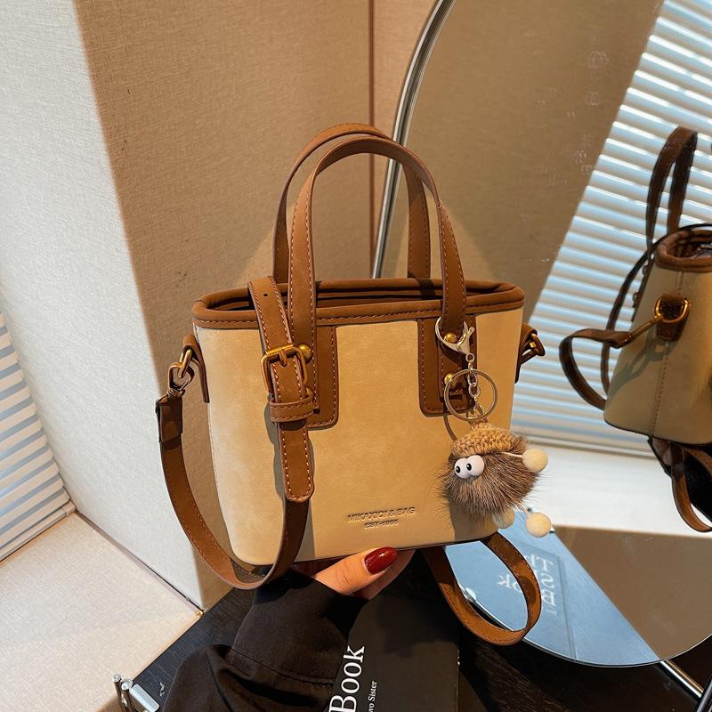 Texture Splicing Handbag Versatile Bucket Bag Women's Autumn and Winter New Fashion Shoulder Bag Commuter Messenger Bag