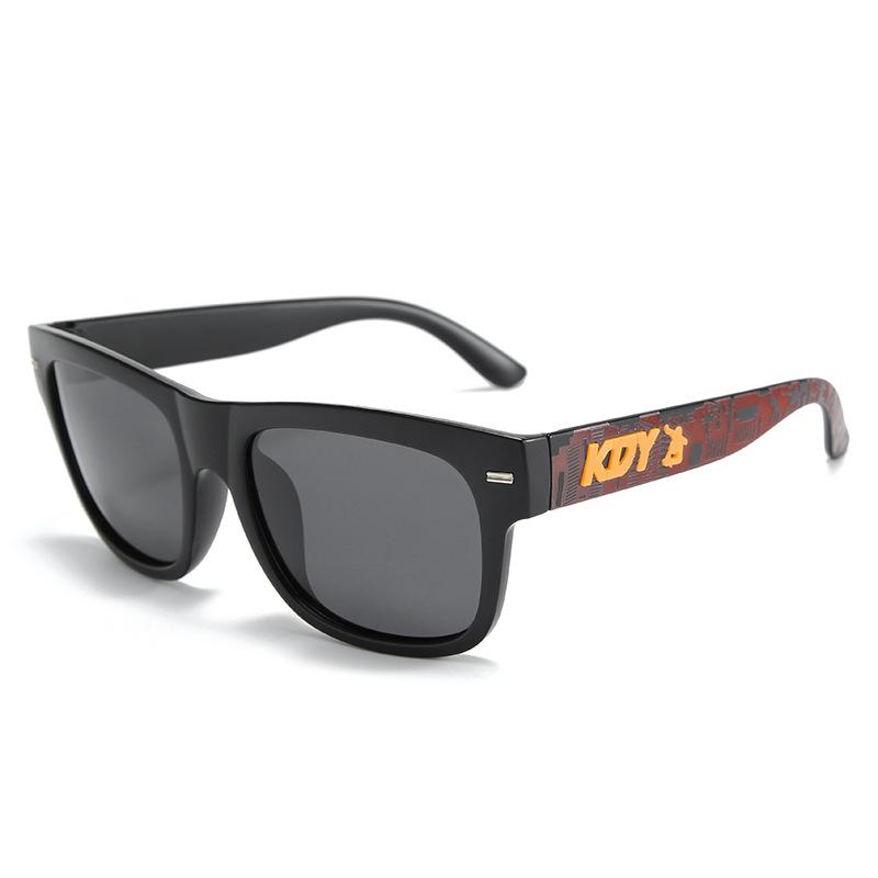 

Classic Fashion Square Sunglasses ladies For Men Luxury Designer Vintage Punk Popular Sun Glasses Outdoor Shades As the photo