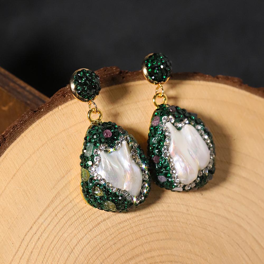 Natural Baroque Pearl Inlaid Zircon Green Earrings for Women Luxury Vintage Fashion Jewelry Stud Earrings GE1602