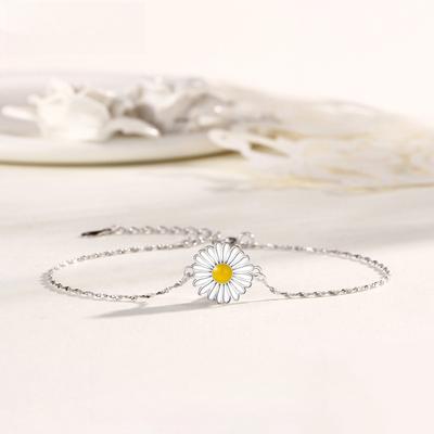 Small Daisy Bracelet Female Korean Version Temperament Niche Design Sense Flower Internet Celebrity Fashion Small Ins Style Jewelry