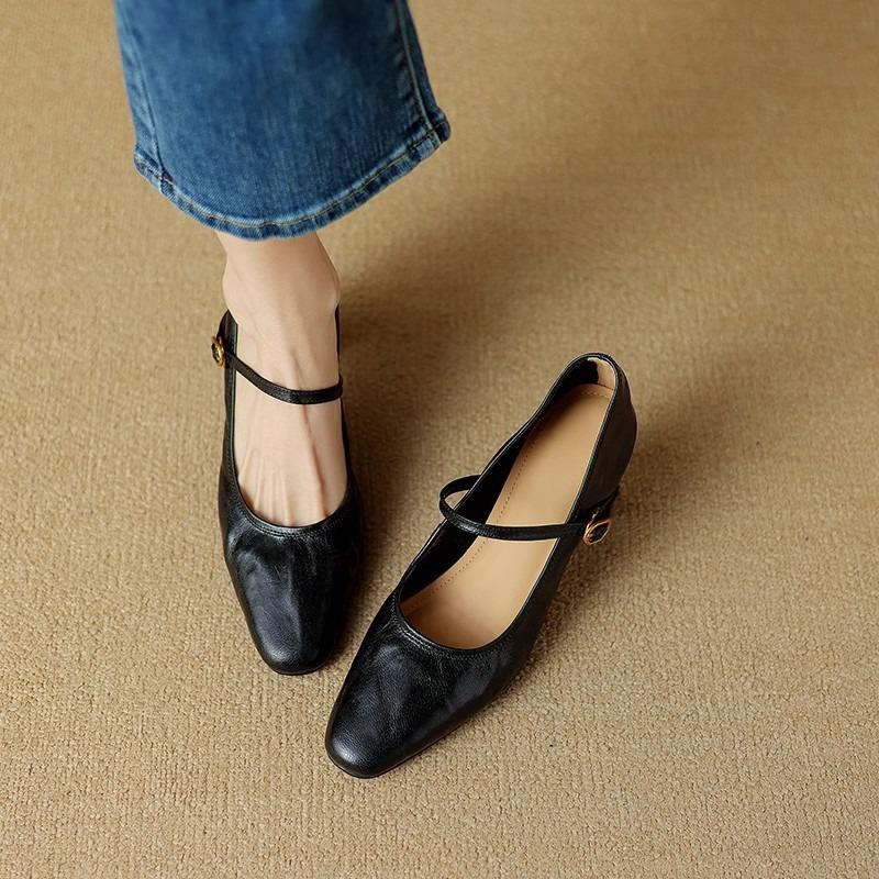 Retro high-heeled women's shoes autumn new sheepskin one-word buckle with thick heel black leather Mary Jane shoes