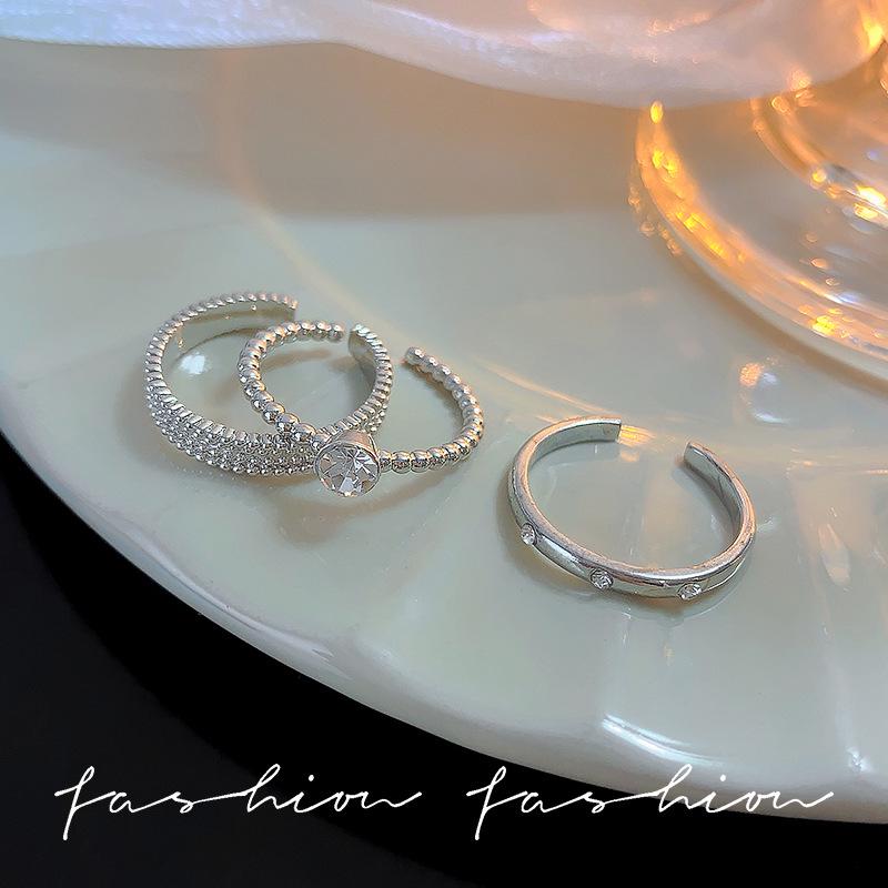 Elegant Butterfly Zircon Silver Ring: Women's High-End Luxury Style Jewelry