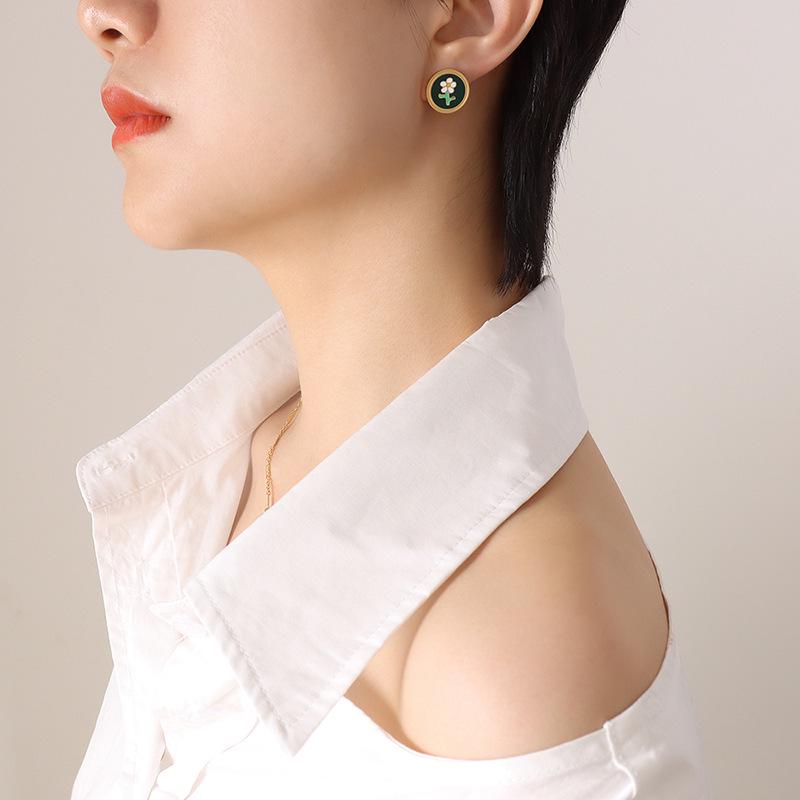 European Forest-Style Titanium Steel Necklace & Earrings Set with Drip Oil Flower Design