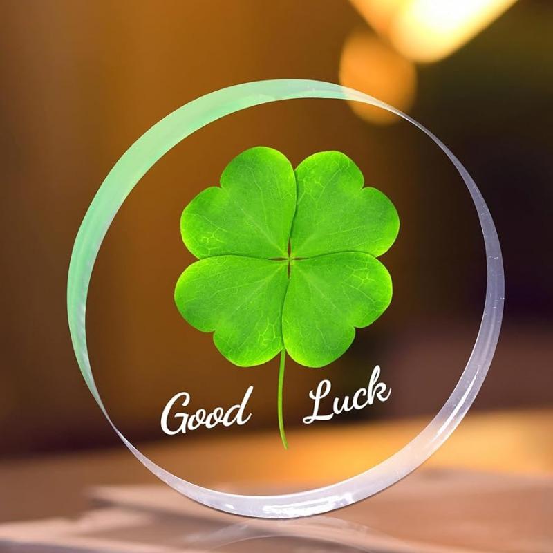 

Four Leaf Clover Paperweight - Positive Motivational Desk Gift for All чистый
