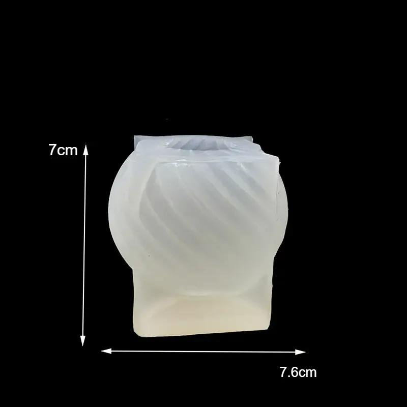 

Top Quality Silicone Mould for DIY Christmas Tree Ball Candle - Reusable round Craft Mould for Holiday Decor & Jewelry Making