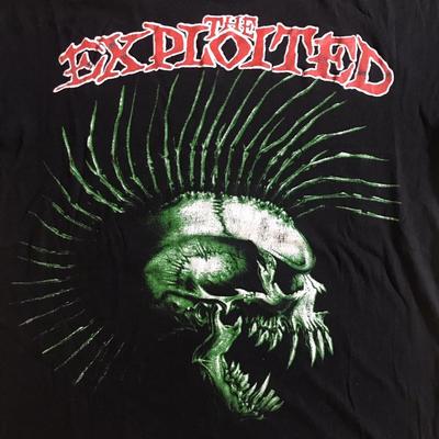Tops – T-Shirts
