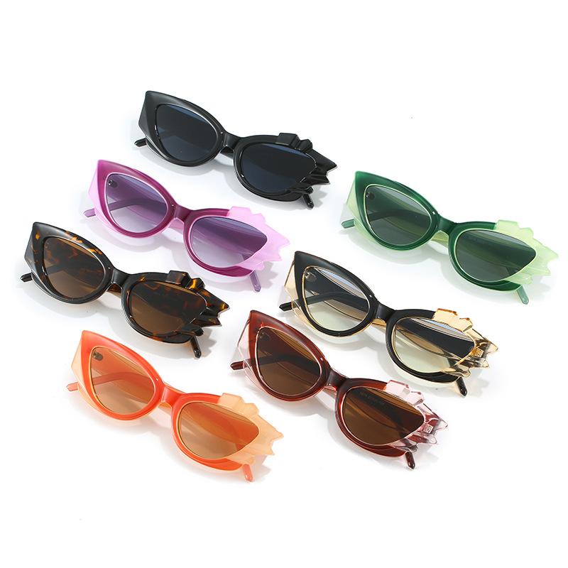 New models, European and American cat eye water chestnut crystal multi-color sunglasses for women, colorful personality trend retro sunglasses trend