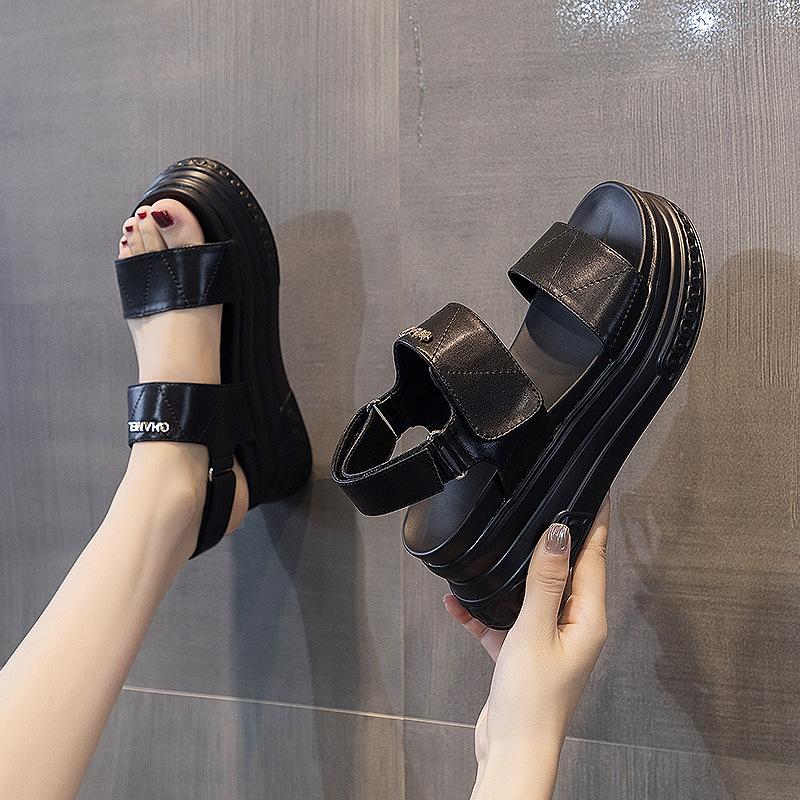 Women's Sandals 2025 New Hollow Sports Casual Soft-soled Fashion Sandals Women's Platform Velcro Roman Shoes Xia Liang