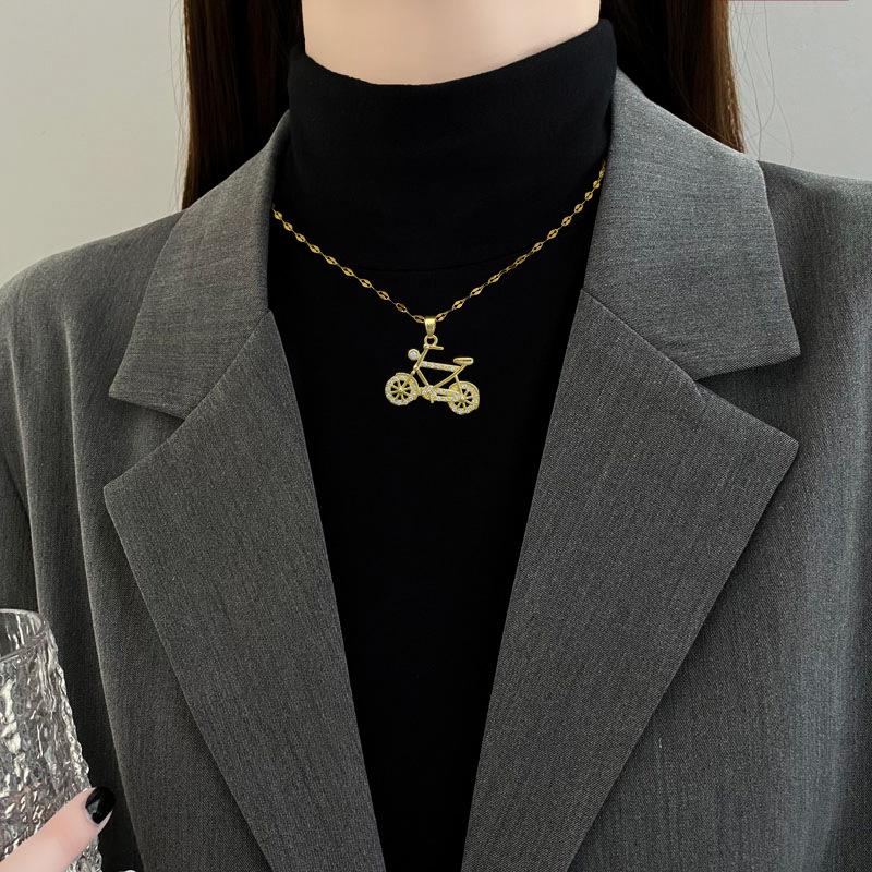 Shared Bicycle Light Luxury Temperament Gorgeous Full Diamond Necklace Women'S Versatile Collarbone Chain Titanium Steel Chain