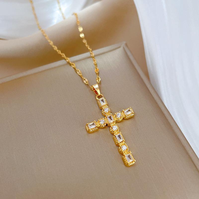 Full Diamond Cross Light Luxury Temperament Zircon Clavicle Chain Small Retro Titanium Steel Necklace