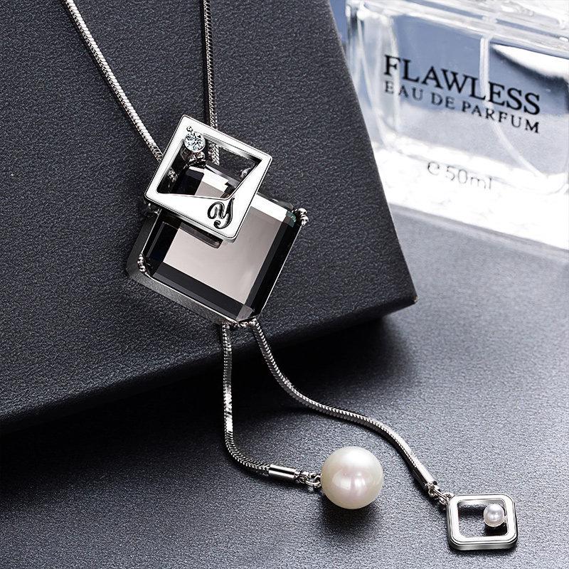 2021 Nowy damski uniwersalny wysokiej klasy dekoracyjny naszyjnik sweterkowy wisiorek