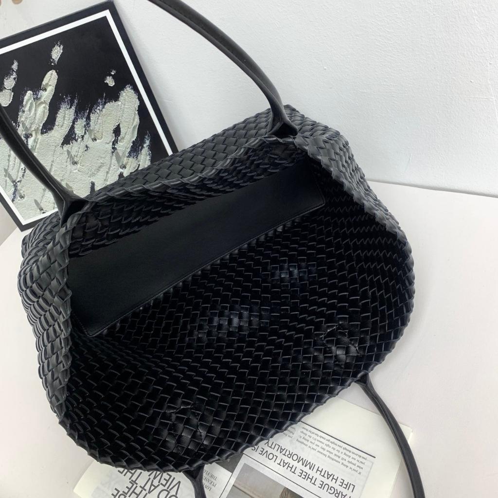 New Double-sided Woven Tote Bag Women's Genuine Leather Shoulder Handbag Large-capacity Shopping Bag Vegetable Basket Commuter Versatile