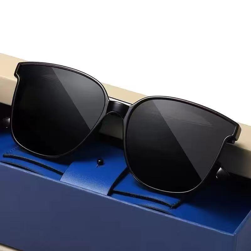 Polarized Trendy Sunglasses for Men & Women - High-end Three-Point Style 2025