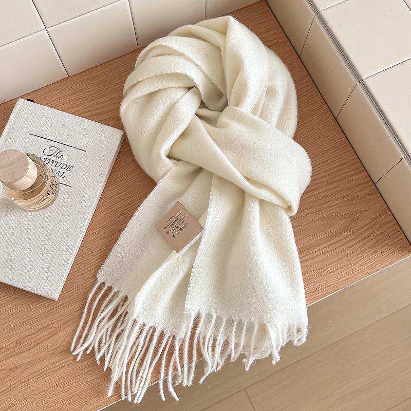 Luxurious Women's Winter Wool Scarf, Solid Color & Thickened for Warmth - Perfect Gift