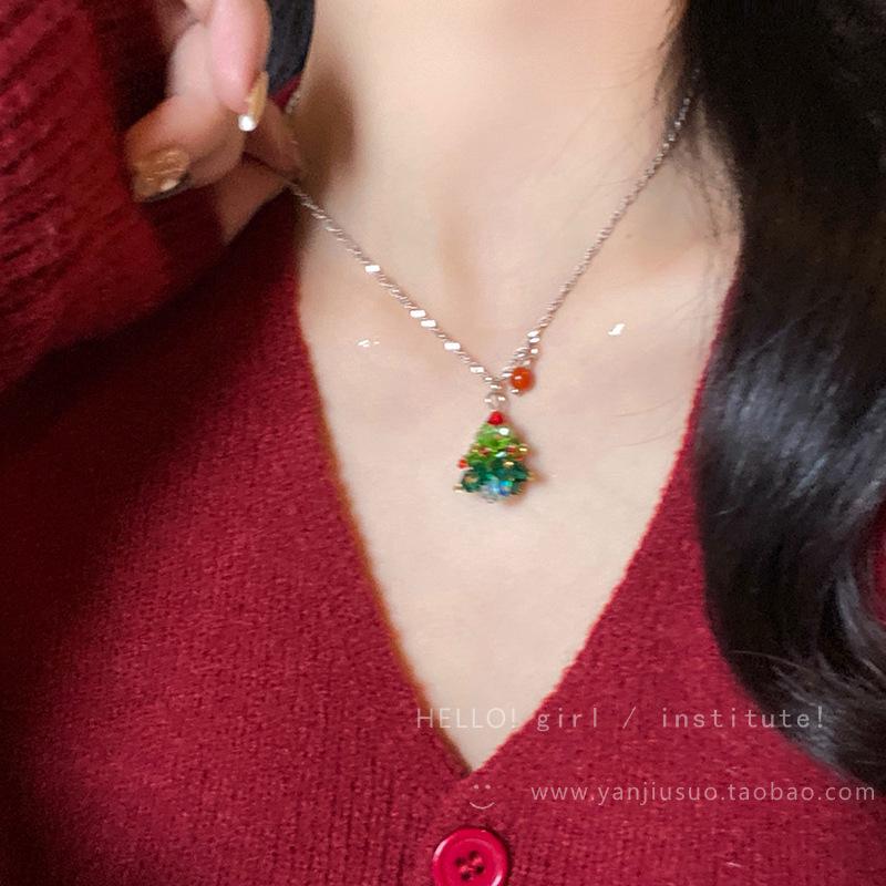 2023 Christmas Tree Pendant Necklace: Festive Women's Sweater Chain & Clavicle Accessory