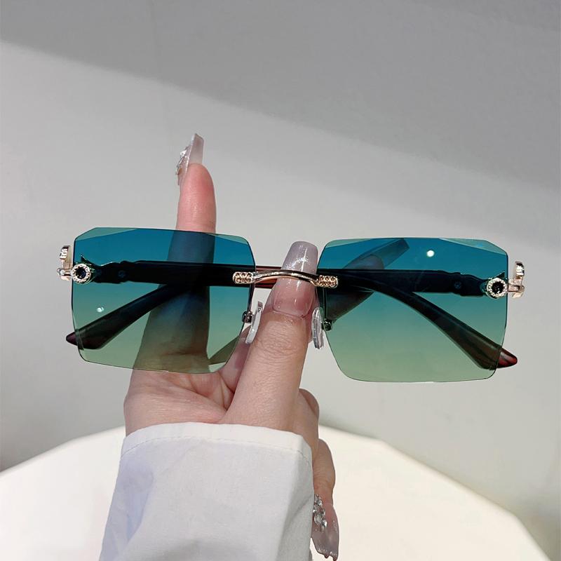 Rimless Square Sunglasses Men  New Gradient Casual Shades Women Trendy Vintage Brand Design Multicolor Sun Glasses