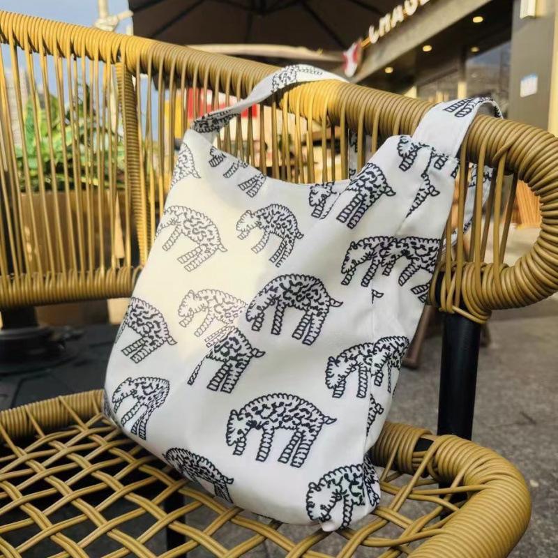 New Shoulder Large-capacity Portable Student Bag Women's Trendy Summer Canvas Bag