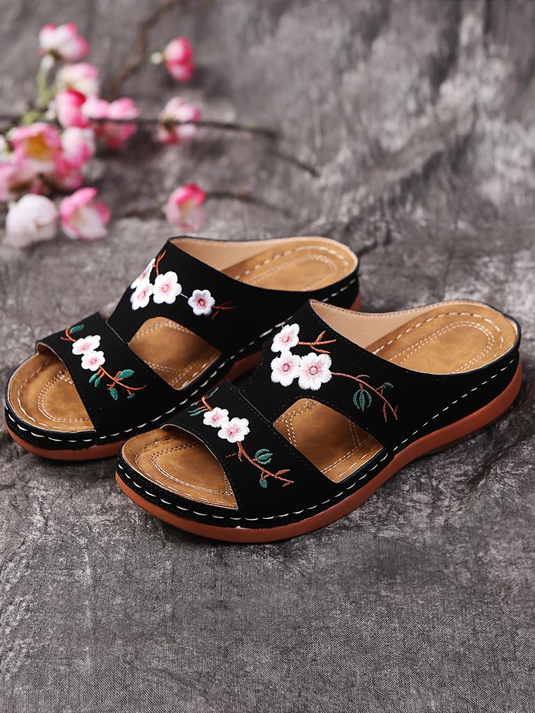 2025 Foreign Trade Large Size One-character Slippers Women's Summer Roman Shoes Slope Heel Platform Sandals Embroidered Flower Women's Cool Slippers