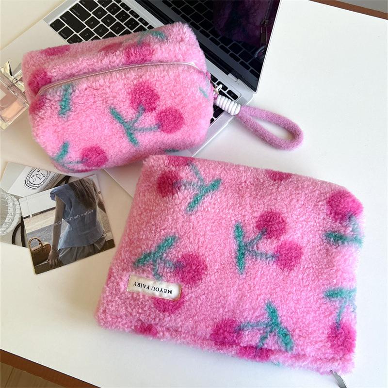 Cute Sweet Plush Makeup Bag Large Capacity Soft Storage Bag Large Clutch Portable Travel Cosmetic Toiletry Bags For Girls Gift